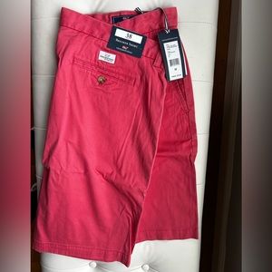 Men’s Vineyard Vine Shorts. Size 38. New With Tags.